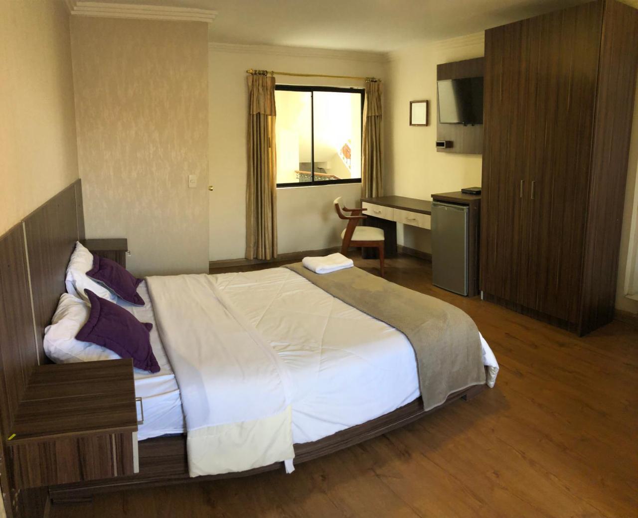 Hotel Spa Santa Ana Куенка Екстериор снимка